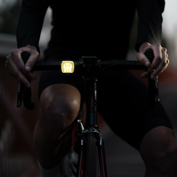 Фото - Фонарь велосипедный Knog Blinder Skull Array Front 200 Lumens (12285)